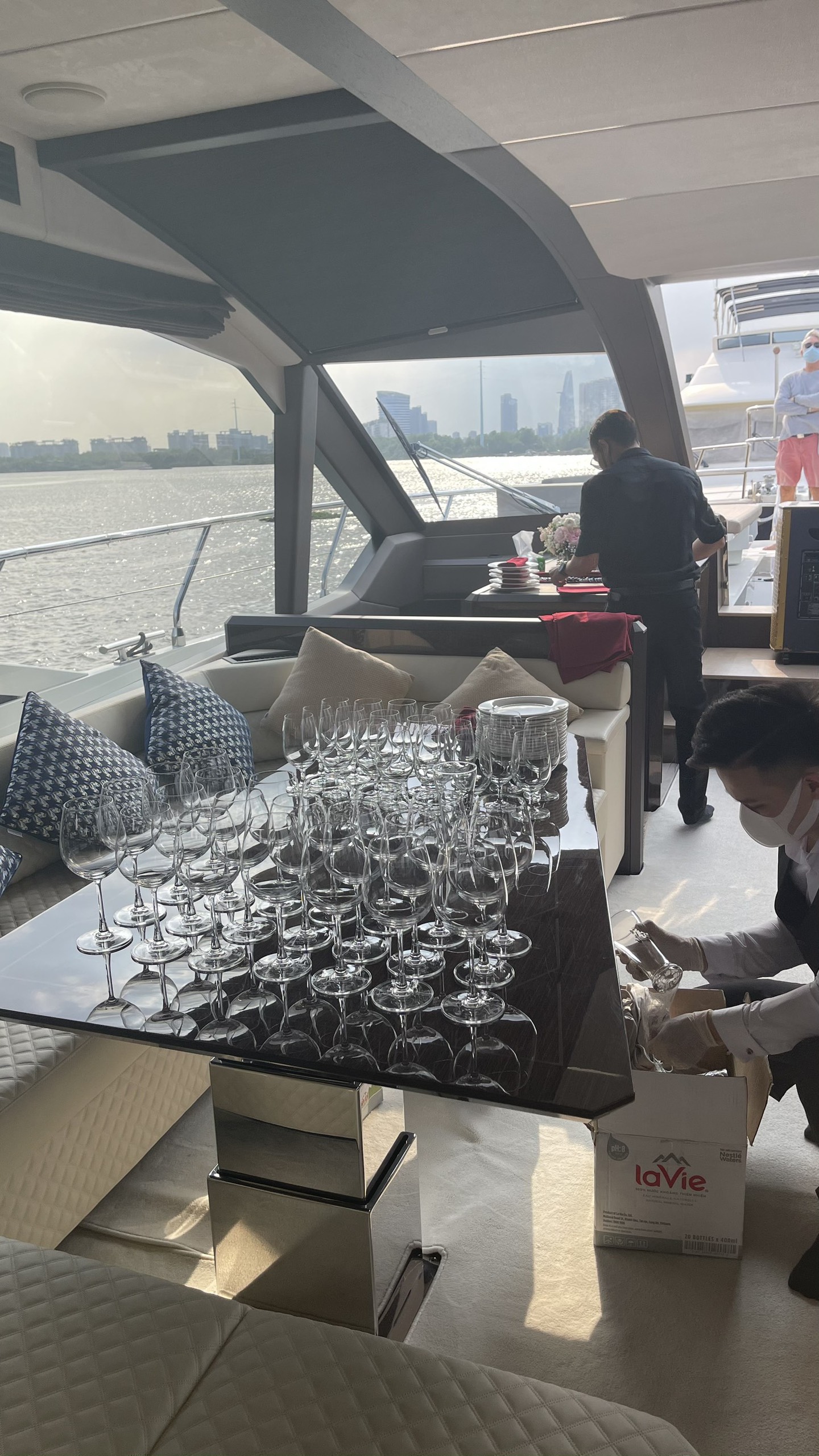 Cho thuê Du thuyền chụp ảnh cưới,cầu hôn,kỉ niệm tình yêu